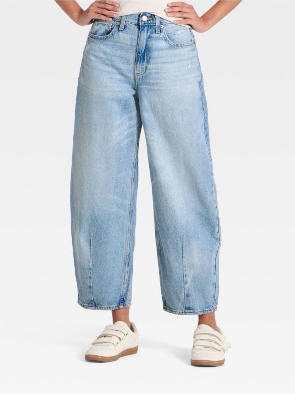 High-Rise Easy Barrel Jeans - Universal Thread Light Wash